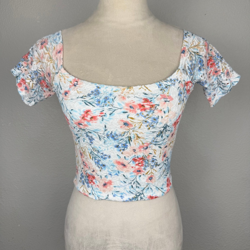 Hollister Womens Floral Lace Crop Top White Blue Pink Scoop Neck Short Sleeve Sm